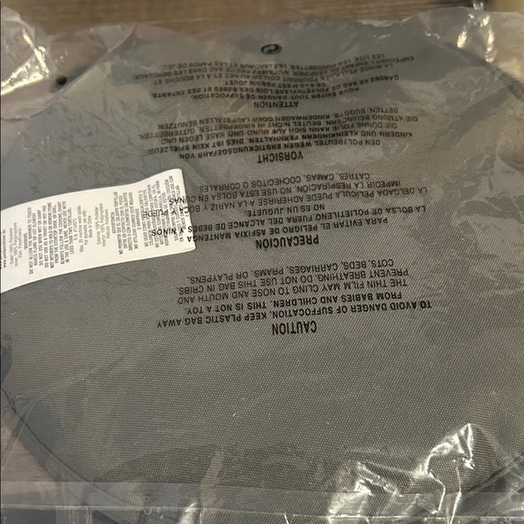 Pampered Chef Gray Tortilla Warmer - Picture 2 of 2